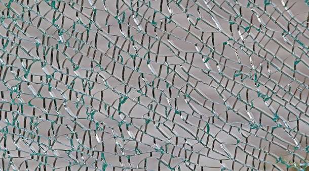 강화 유리 파손